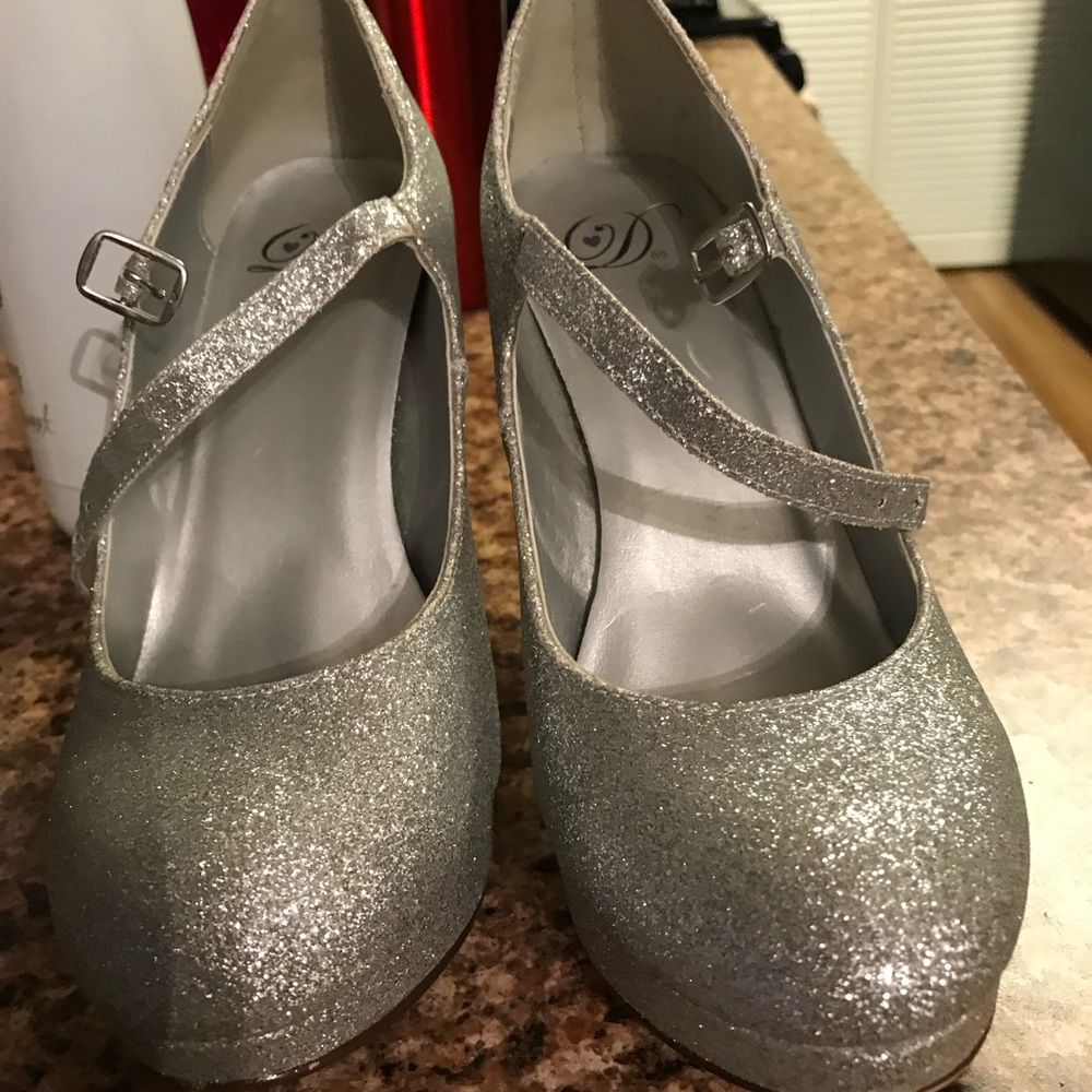 Silver Mary Jane heels